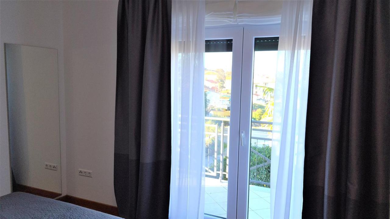 Apartments Biba Malinska Extérieur photo