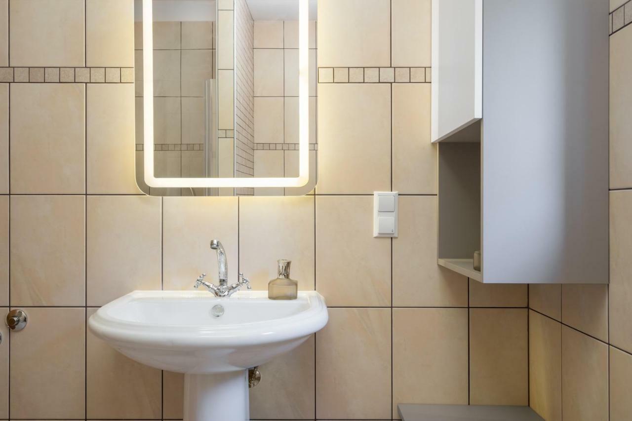 Apartments Biba Malinska Extérieur photo